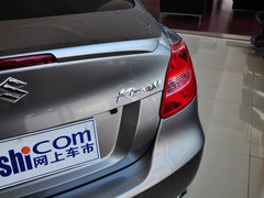 2011款 2.4 CVT 四驱豪华导航版
