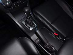2011款 2.4 CVT 四驱豪华导航版