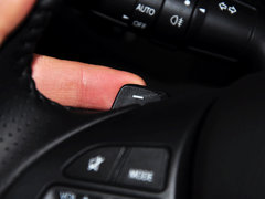 2011款 2.4 CVT 四驱豪华导航版