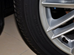 2011款 2.4 CVT 四驱豪华导航版