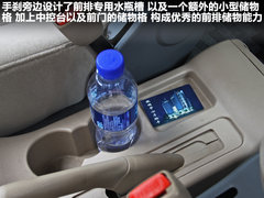 2011款 2.0L 手動 豪華型7座