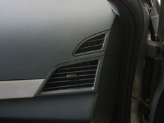 2011款 1.0L MT 标准型 国四