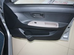 2011款 1.0L MT 标准型 国四