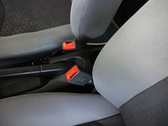 2011款 1.0L MT 标准型 国四