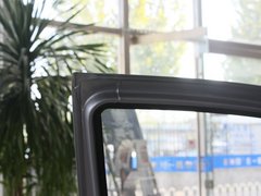 2011款 1.0L MT 标准型 国四