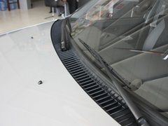 2011款 1.0L MT 标准型 国四