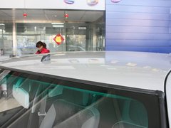 2011款 1.0L MT 标准型 国四