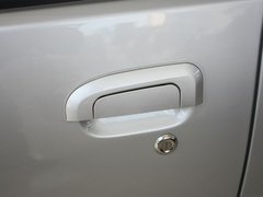2011款 1.0L MT 标准型 国四