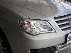 2011款 1.0L MT 标准型 国四