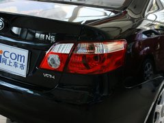 2011款 1.3L MT 豪华型 国四
