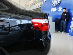 2011款 1.3L MT 豪华型 国四