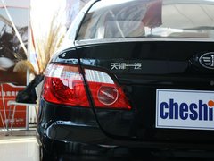 2011款 1.3L MT 豪华型 国四
