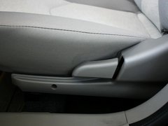 2011款 1.3L MT 豪华型 国四