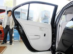 2011款 1.3L MT 豪华型 国四