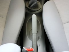2011款 1.3L MT 豪华型 国四