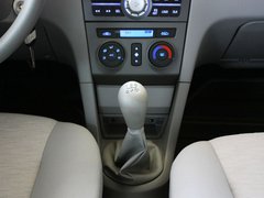 2011款 1.3L MT 豪华型 国四