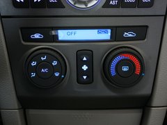 2011款 1.3L MT 豪华型 国四
