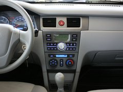 2011款 1.3L MT 豪华型 国四