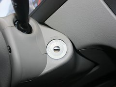 2011款 1.3L MT 豪华型 国四