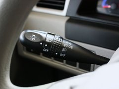 2011款 1.3L MT 豪华型 国四