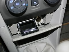 2011款 1.3L MT 豪华型 国四