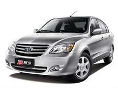 2011款 1.3L MT 豪华型带气囊 国四