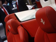 2012款 4.5L DCT 中国限量版
