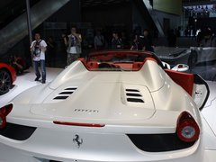2012款 4.5L DCT 中国限量版