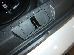 2012款 1.8L 手动 豪华型