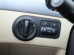 2012款 2.0 DVVT 自动 豪华型