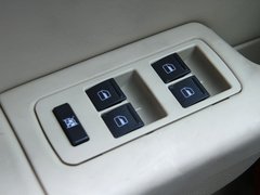 2012款 2.0 DVVT 自动 豪华型
