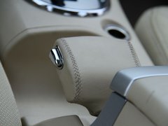 2012款 2.0 DVVT 自动 豪华型