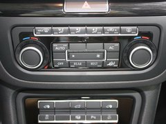 2013款 1.8TSI DCT 豪华版 欧V 7座