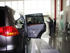 2011款 3.0 自动 豪华导航版7座