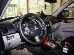 2011款 3.0 自动 豪华导航版7座