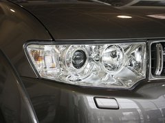 2011款 3.0 自动 豪华导航版7座