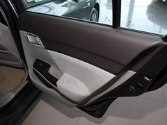 2012款 1.8L 自动 舒适版