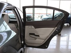 2012款 1.8L 自动 舒适版
