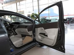2012款 1.8L 自动 舒适版