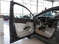 2012款 1.8L 自动 舒适版