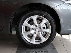 2012款 1.8L 自动 舒适版