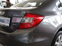 2012款 1.8L 自动 舒适版