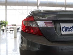 2012款 1.8L 自动 舒适版
