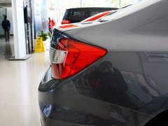 2012款 1.8L 自动 舒适版