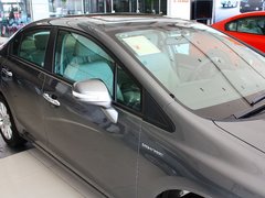 2012款 1.8L 自动 舒适版