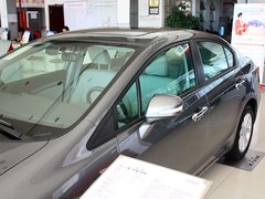 2012款 1.8L 自动 舒适版