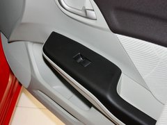 2012款 1.8L 自动 舒适版