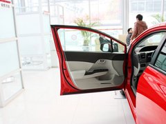 2012款 1.8L 自动 舒适版