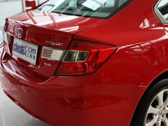 2012款 1.8L 自动 舒适版