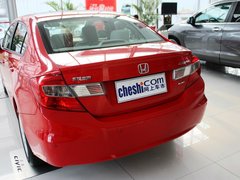 2012款 1.8L 自动 舒适版